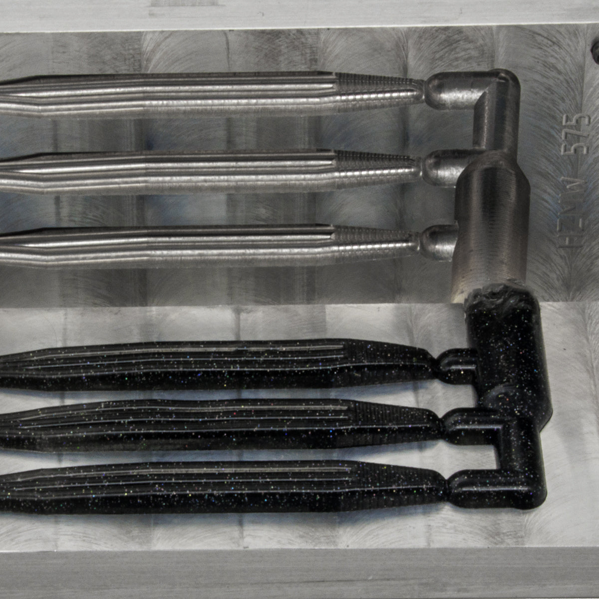 5.75" HORIZONTAL TAIL MINNOW